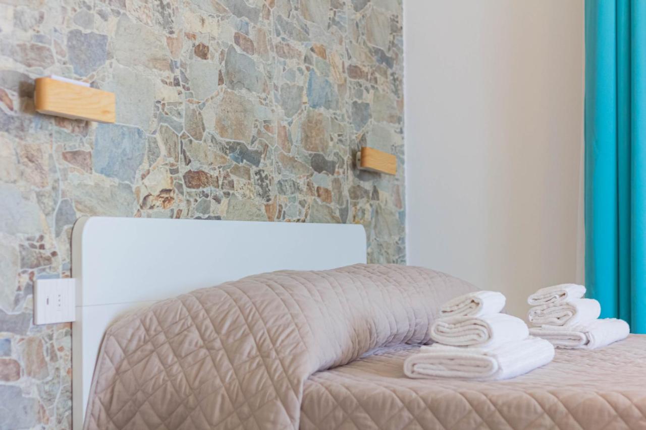 Roccabianca Rooms & Studios Stintino Exterior photo