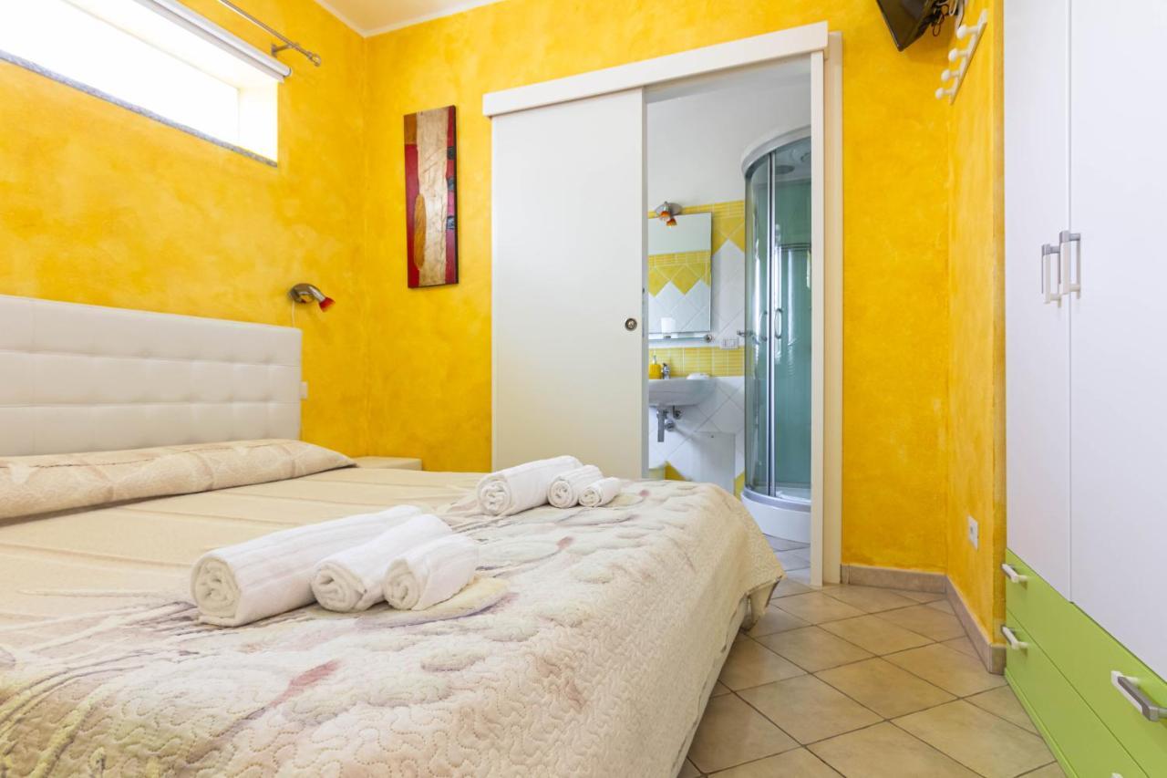 Roccabianca Rooms & Studios Stintino Exterior photo