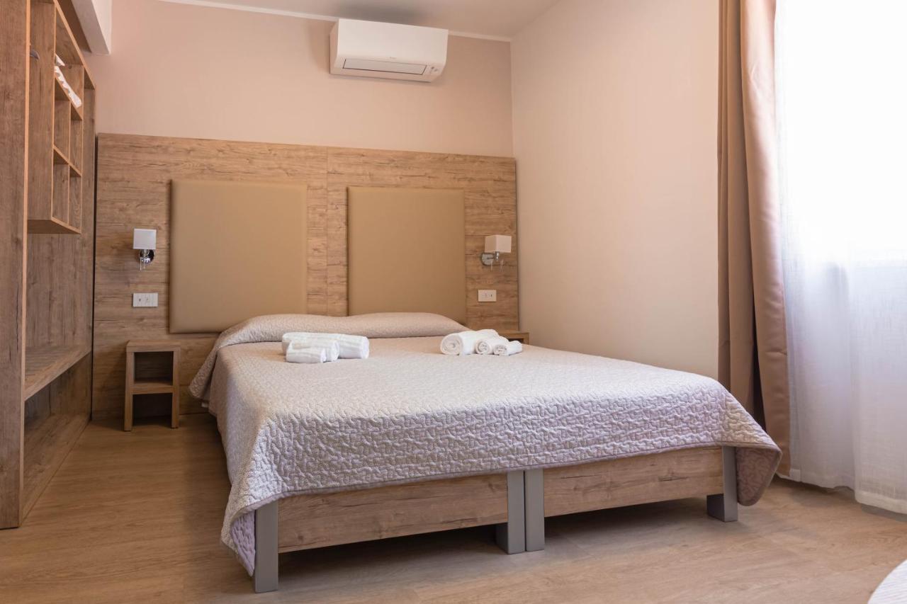 Roccabianca Rooms & Studios Stintino Exterior photo